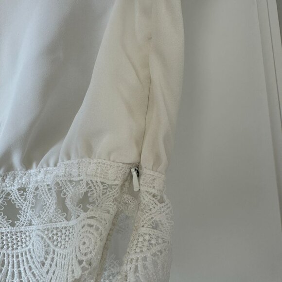 Wyldr XS White Lace Hem Long Sleeve Crop Top With V-Neck & Button Cuffs - Picture 6 of 8